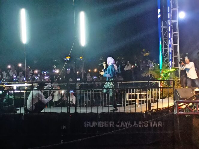 
 Penampilan Salma Indonesia Idol Bius Ribuan Penonton di Kemilau Banjarmasin Bungas