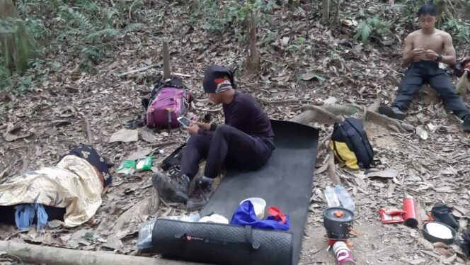 
 Pendaki Halau-Halau HST Drop di Jalur Cawang