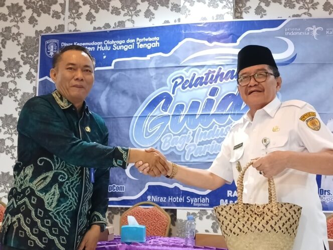 
 Pelatihan Guide di HST, Wabup Mansyah: Agen Pariwisata Profesional