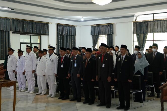 
 Puluhan Pejabat di HST Bergeser, Bupati Aulia: Penyegaran