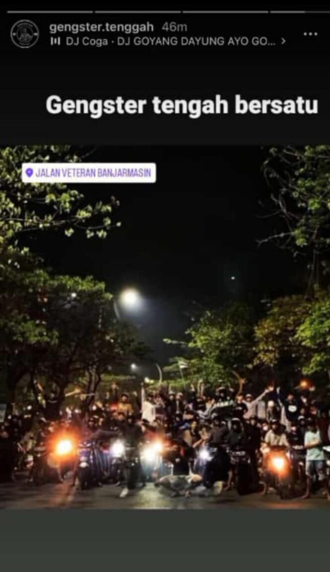 
 Ket foto. SS rekaman aksi geng motor yang tersebar di grup WhatsApp (istimewa).