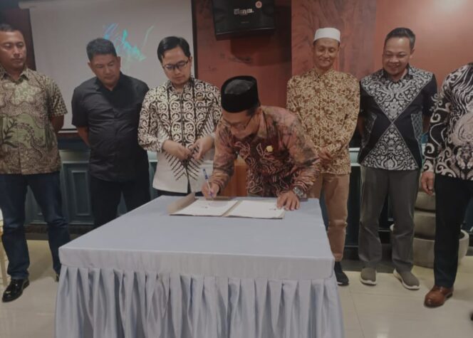 
 KPU HST Dapat Hibah Pemkab Rp29 Miliar