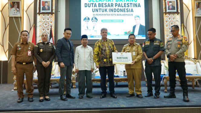 
 Sambut Kedatangan Dubes Palestina, Pemko Banjarmasin Berikan Dukungan dan Bantuan Sosial