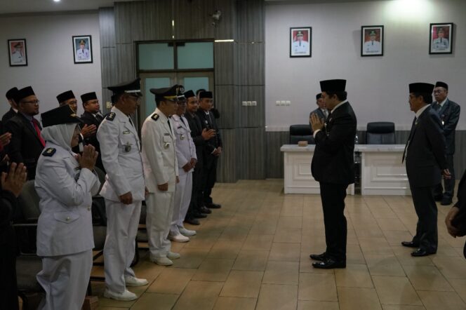 
 Bergeser, 19 Pejabat Pemkab HST Dilantik Bupati Aulia Jelang Puncak Harjad ke 64