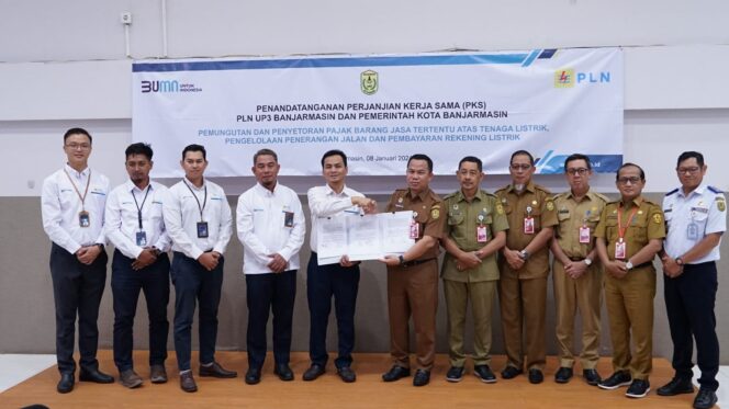 
 Pemko Banjarmasin Teken PKS Pajak Barang Jasa Tertentu Bersama UP3 PLN