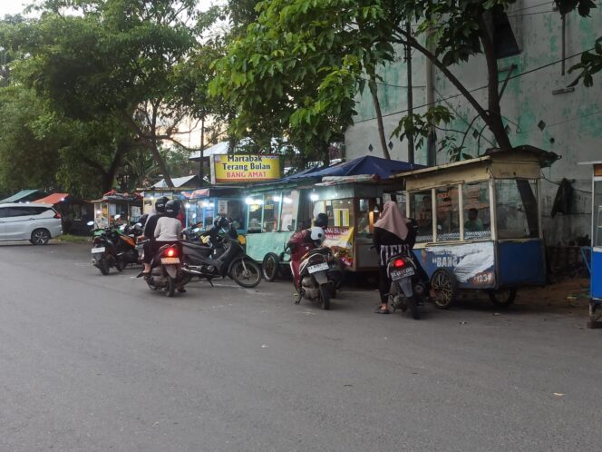 
 Tempat Relokasi PKL di Jalan Anang Adenansi Baru, Rencananya Bakal Dibenahi