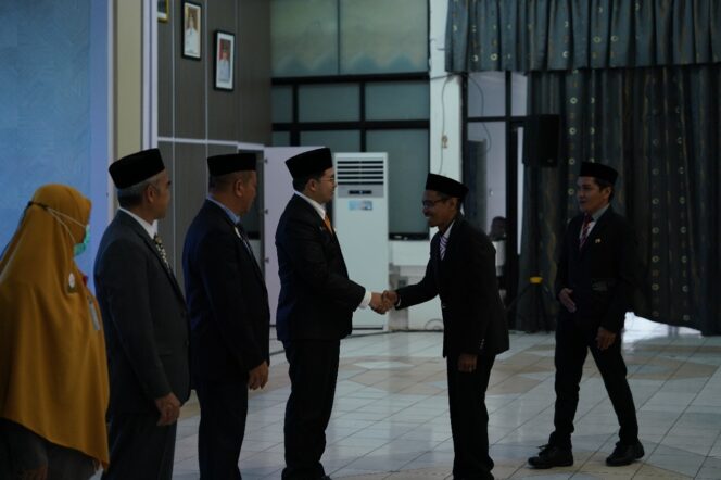 
 Dilantik Bupati Aulia, Puluhan PNS Duduki Jabatan Kepsek
