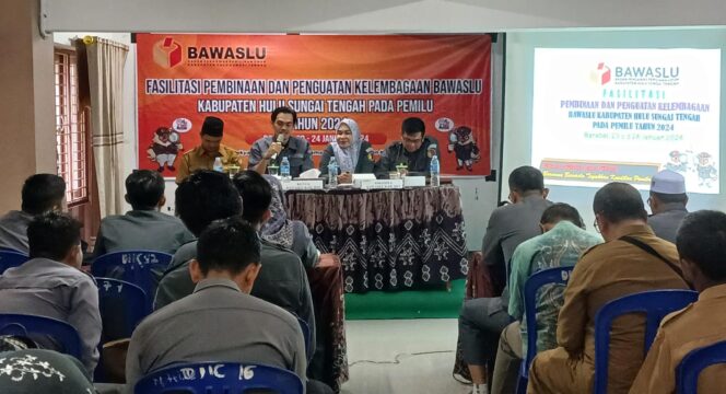 
 Jelang Perhelatan Akbar, Bawaslu HST Perkuat SDM Pengawas Pemilu