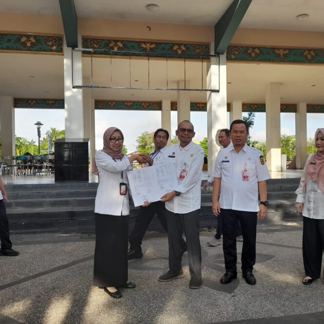 
 Serah Terima Pengelola Plaza Smarty City Ke Disbudporapar Banjarmasin