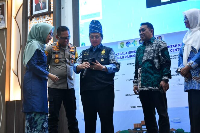
 Call Center 112 Banjarmasin Resmi Dilaunching, Menerima Telpon Darurat Selama 24 Jam
