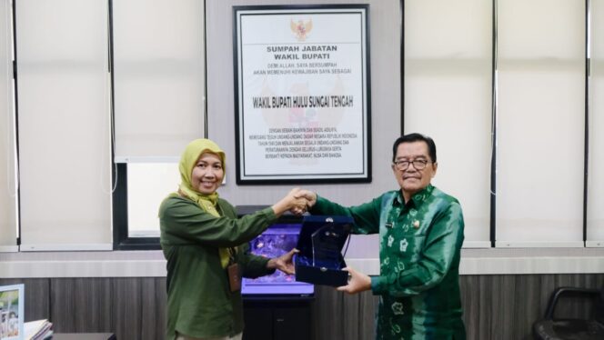
 KPP Pratama ke Pemakb HST, Wabup Mansyah: Lapor SPT Lebih Awal