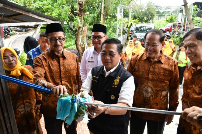 
 Upaya Tingkatkan Kesejahteraan PWRI, Wali Kota Resmikan Outlet Koperasi Serba Usaha
