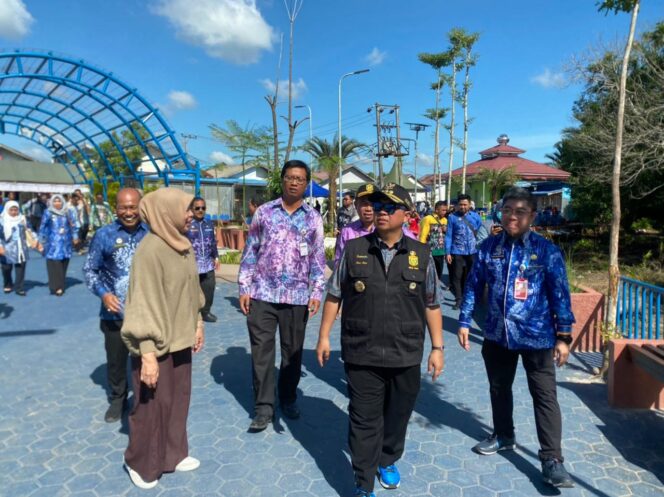
 Resmikan 3 RTH Sekaligus, Wali Kota Banjarmasin : Kehadiran RTH Jadi Wadah Bermanfaat Warga Banjarmasin