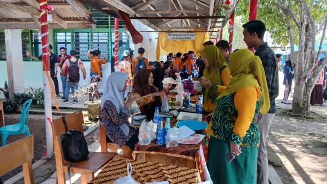 
 Persiapkan Peserta Didik di Dunia Usaha, SMAN 4 Barabai Gelar Expo Bagarak