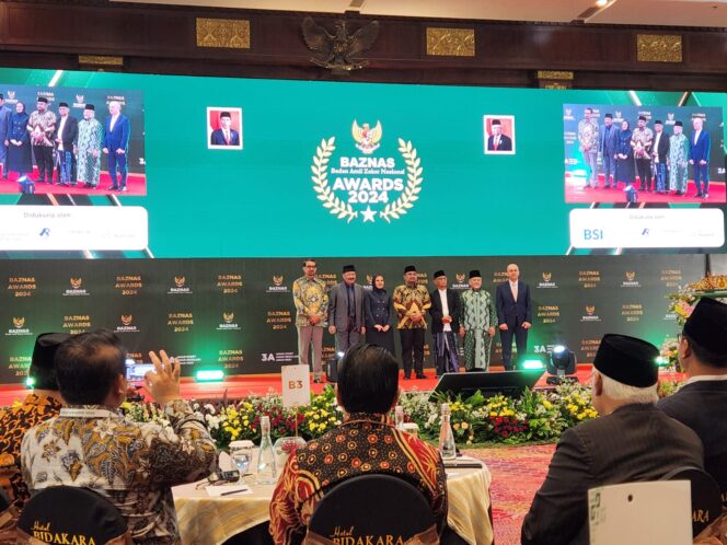 
 Dua Kali Berturut-turut Wali Kota Banjarmasin Terima Penghargaan Baznas Award 2024