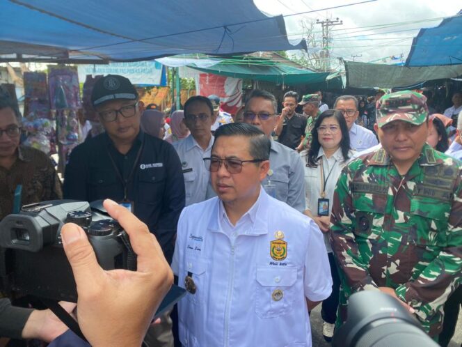 
 Sidak Pasar Jelang Ramadhan, Wali Kota Banjarmasin Sebut Harga Kebutuhan Pokok Masih Relatif Stabil