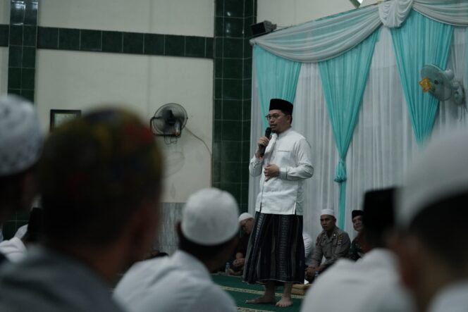 
 Safari Ramadan Ke BAS, Bupati Aulia Serahkan Bantuan