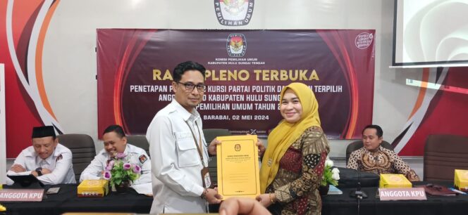 
 Sah! Kursi Parpol dan Caleg DPRD HST Terpilih Ditetapkan