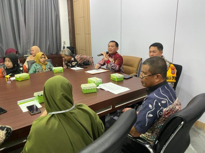 
 Dengar Pendapat Standar Pelayanan, Bakesbangpol Banjarmasin Siap Menindaklanjuti Masukan
