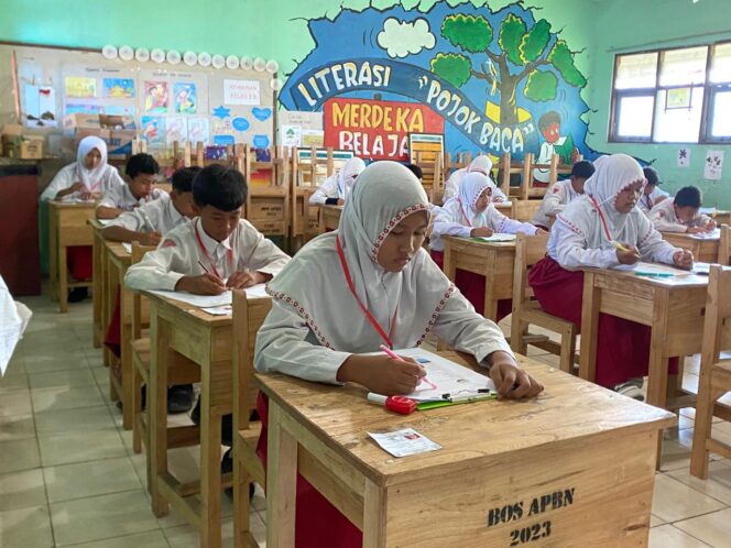 
 Masih Banyak Sekolah di Banjarmasin Belum Siap Laksanakan Ujian Sumatif Online