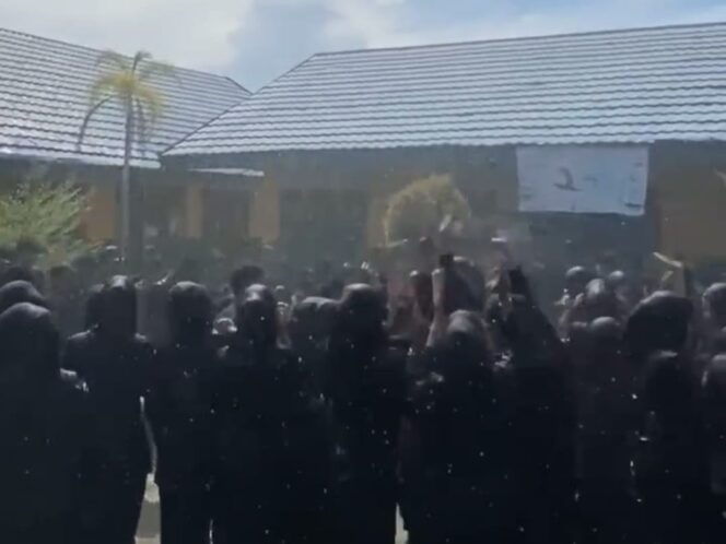 
 Ket Foto: Foto tangkapan layar dari video yang diiunggah pada platform medsos, Minggu (19/5/2024).