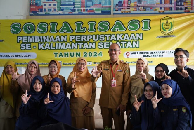 
 Bina Pengelola Perpustakan se- Banjarmasin, Kadispersip Harapkan Budaya Minat Baca Semakin Meningkat