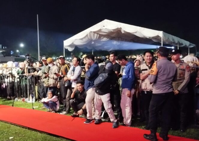 
 Peluncuran Pilkada 2024 HST, Mulai Kritikan Sampai Usir Awak Pers