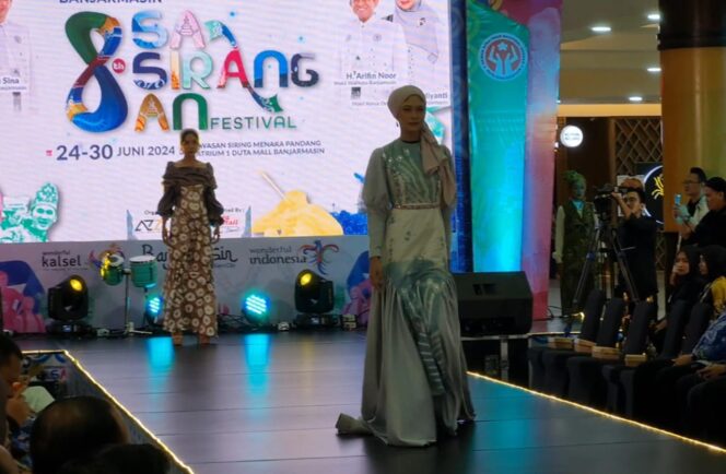 
 Fashion Show Sasirangan BSF ke 8, Jadi Kesempatan Para Desainer Muda Banua Perkenalkan Karyanya