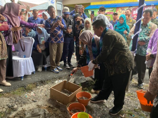 
 Upaya Tingkatkan Kualitas Kain Sasirangan, Kampung Tematik Jelujur Sasirangan Pertama di Banjarmasin Diresmikan