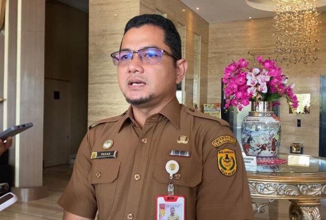 
 Keterbatasan Anggaran, Pembangunan Tempat Sementara Pedagang Pasar Lima Hanya Pondasi dan Atap