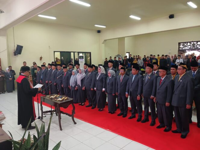 
 Anggota DPRD HST 2024-2029 Resmi Dilantik, Ini Harapan Bupati Aulia