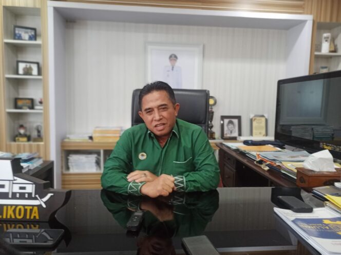
 Sederhana Saja, Tak Ada Iring-Iringan Arifin- Akbari Mendaftar ke KPU Banjarmasin