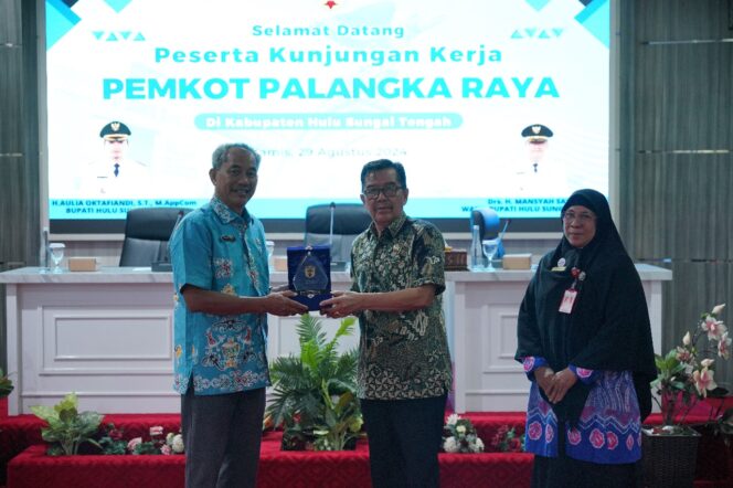 
 Kunker Pemkot Palangka Raya ke HST, Wabup Mansyah: Harapan Usaha Tani