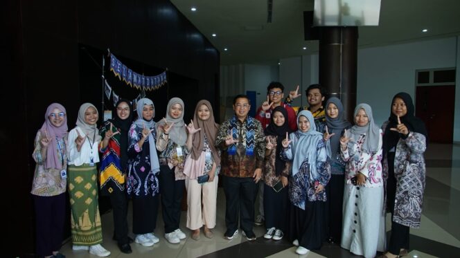 
 Seminar Nasional Temu Edukasi Mahasiswa, Wali Kota Banjarmasin Bicara Soal Tantangan Bonus Demografi dan Investasi Pendidikan