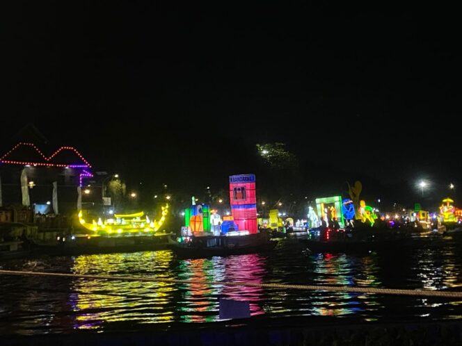 
 Festival Jukung Hias Tanglong 2024 Berbarengan Kongres IV JKPI Berlangsung Meriah