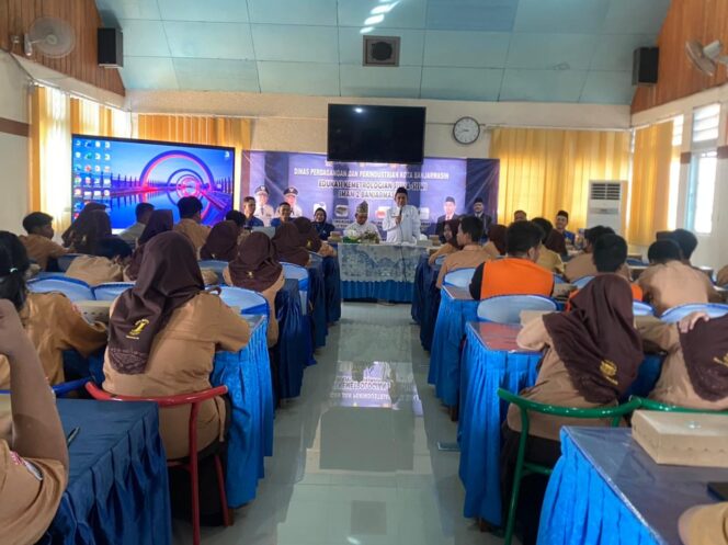 
 Tanamkan Pemahaman Sejak Dini, Disperdagin Banjarmasin Berikan Edukasi Metrologi Pada Pelajar
