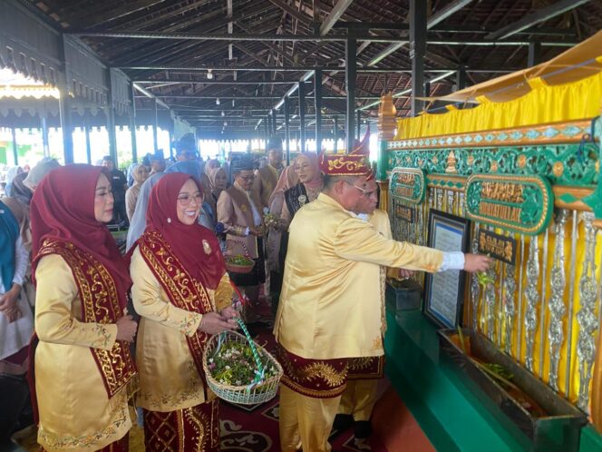 
 Momentum Harjad, Wali Kota Banjarmasin Bersama Jajaran Lakukan Ziarah Makam Sultan Suriansyah