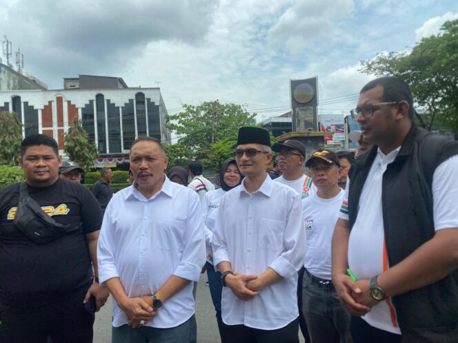 
 Mukhyar – Awan Paslon Pertama Sosialisasi Kampanye Pilkada, Titik Awalnya di Tugu Adipura