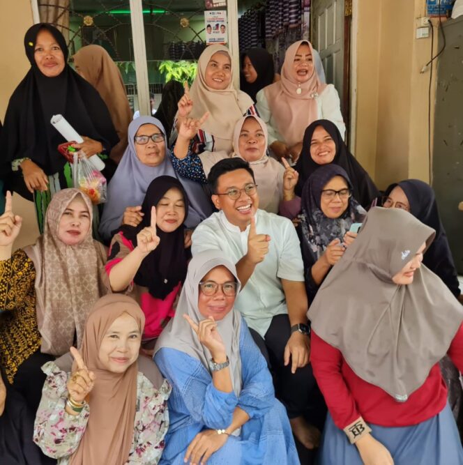 
 M Supian Akbari Sambangi Warga Komplek Gemilang, Serap Berbagai Aspirasi Warga