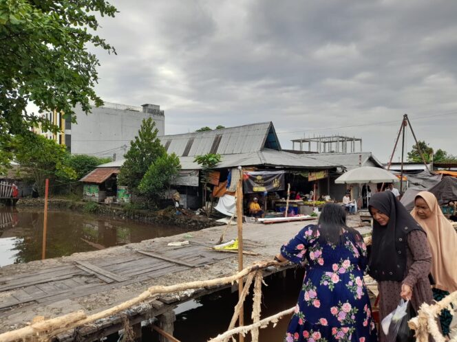 
 Jembatan Pasar Wildan Banjarmasin Diperbaiki