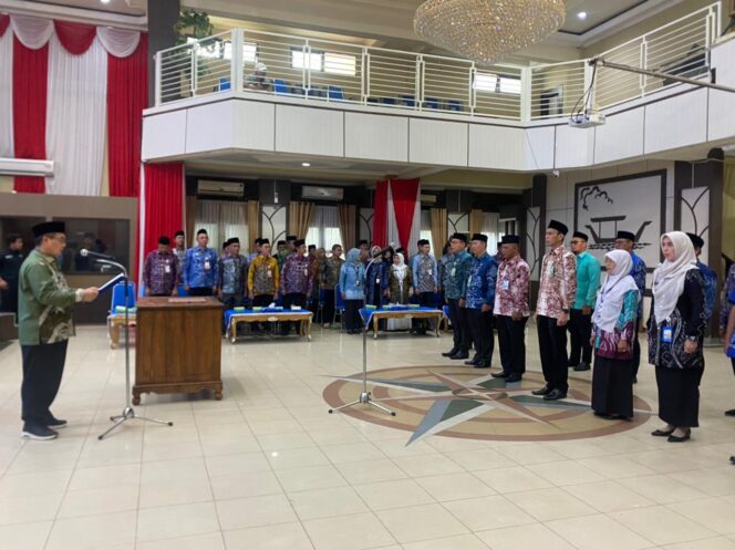 
 Sempat Tertunda Akibat Pilkada, Pejabat Administrasi dan Pejabat Pengawas Pemko Banjarmasin Akhirnya Dilantik