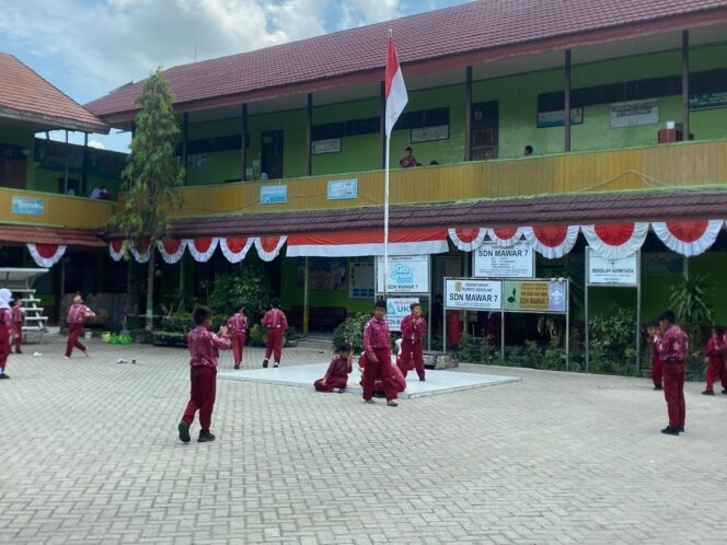 
 Mulai Hari Ini, Sebagian Siswa SDN Mawar 7 Banjarmasin Dipindah ke SDN Teluk Dalam 10 Banjarmasin