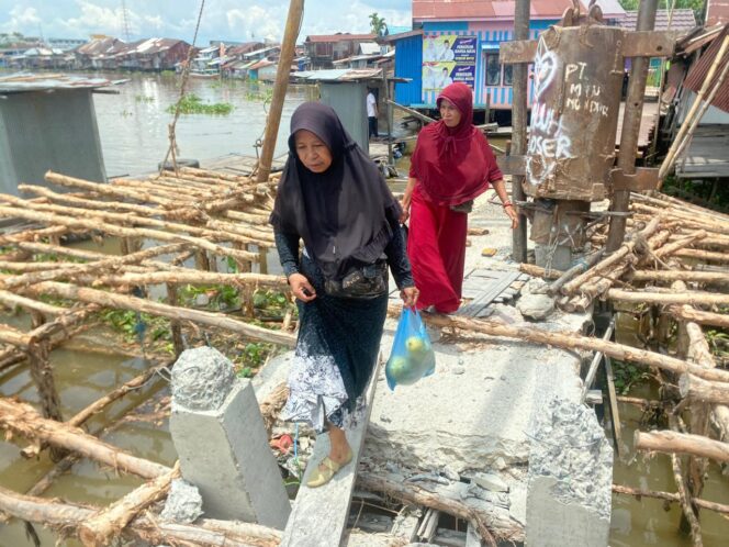 
 Pengerjaan Titian Gang Gusti Galuh Sudah Jalan 65 Persen, Target Rampung Akhir Tahun Ini