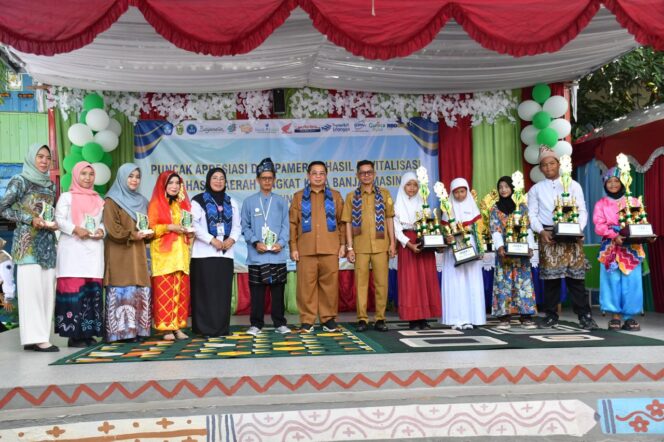 
 Upaya Implementasikan Bahasa Daerah dari Program Revitalisasi dan Apresiasi Karya Siswa
