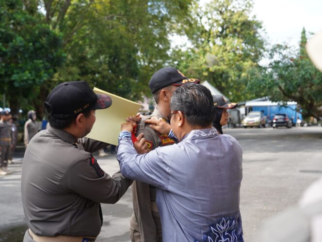 
 139 Anggota Satpol PP HST Menjalani Latihan Kesamaptaan