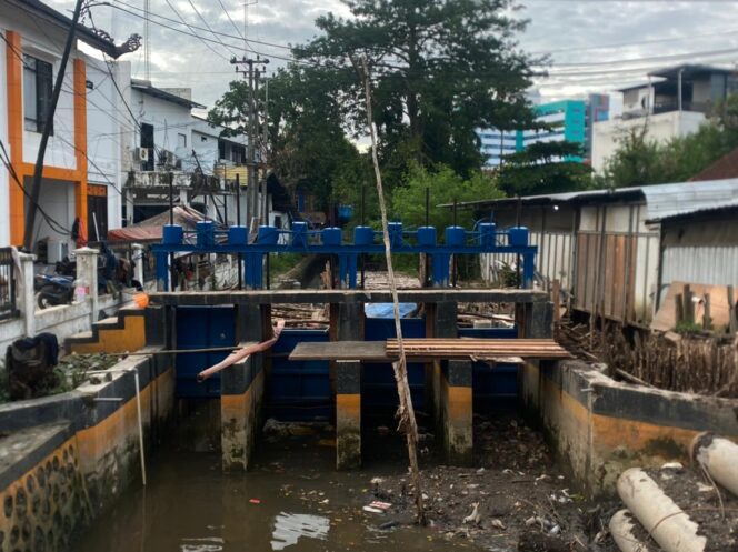 
 Pembangunan Rumah Pompa dan Pintu Air di Sungai Belasung Terkendala Hujan