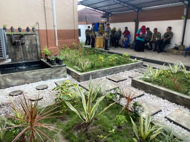 
 Hadirkan RTH Nyaman Bagi ASN dan Masyarakat di Kantor Kecamatan Tengah, Taman Ceria Diresmikan