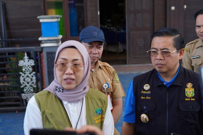 
 Serius Tangani Pencemaran Sungai Martapura, Seluruh Lintas Berkolaborasi Cari Solusi Tepat