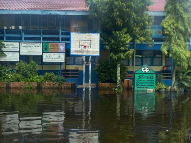 
 Terdampak Banjir, SDN Pemurus Dalam 5 Banjarmasin Terapkan PJJ