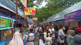 Ket foto : Suasana Pasar Wadai Ramadhan Kota Banjarmasin beberapa tahun lalu.